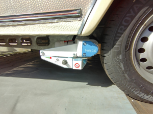 Dominant montage mover